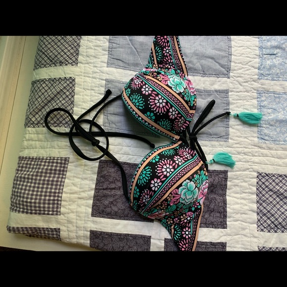 NEVER WORN bikini - Picture 2 of 7